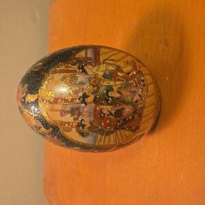 Satsuma Geisha Egg 5 Inches